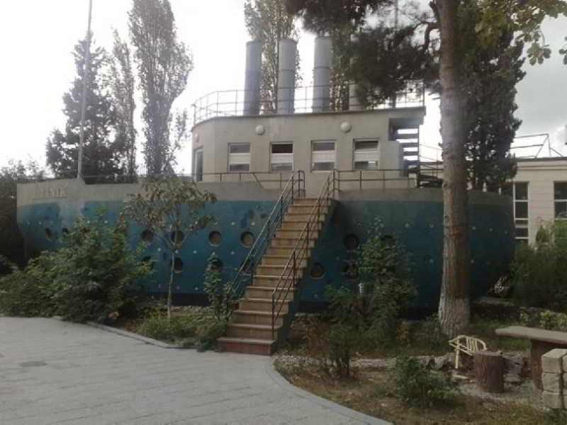 Titanik Hotel Bakoe Buitenkant foto