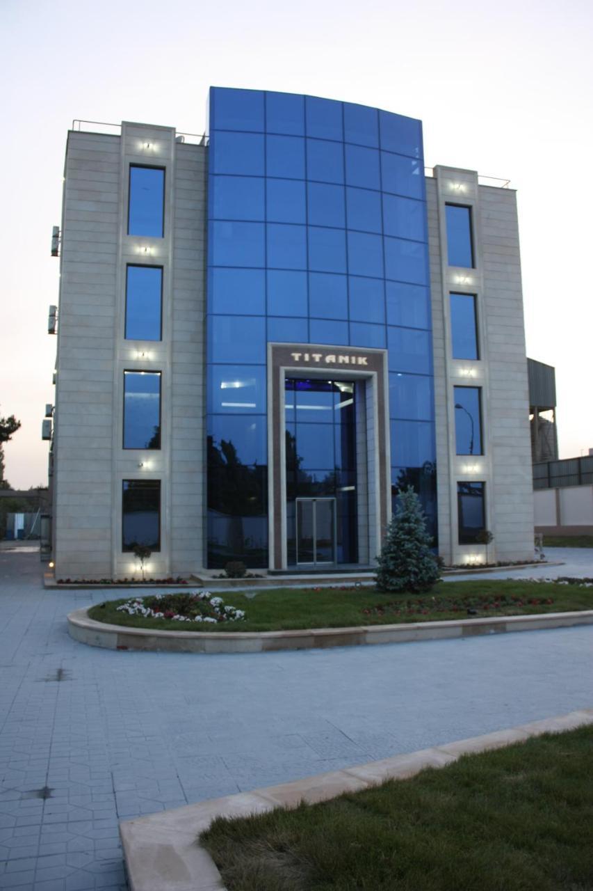 Titanik Hotel Bakoe Buitenkant foto