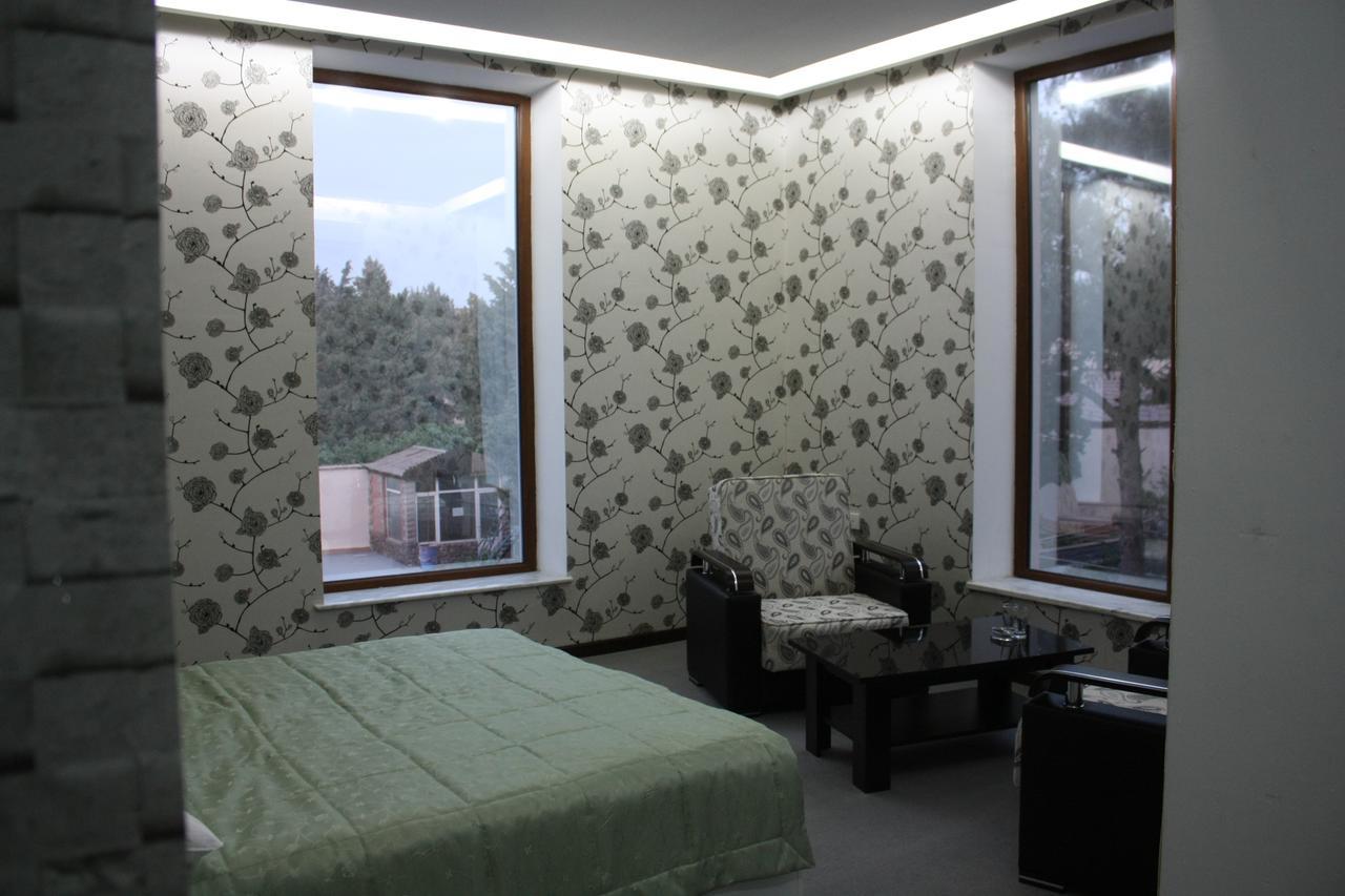Titanik Hotel Bakoe Buitenkant foto