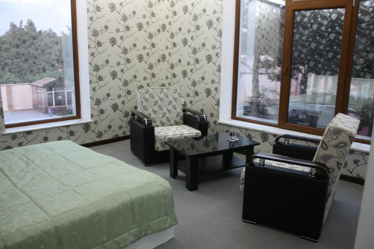 Titanik Hotel Bakoe Buitenkant foto