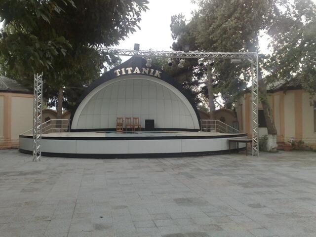 Titanik Hotel Bakoe Buitenkant foto